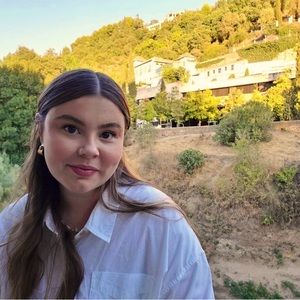 Meet your Posher, Julie-anne